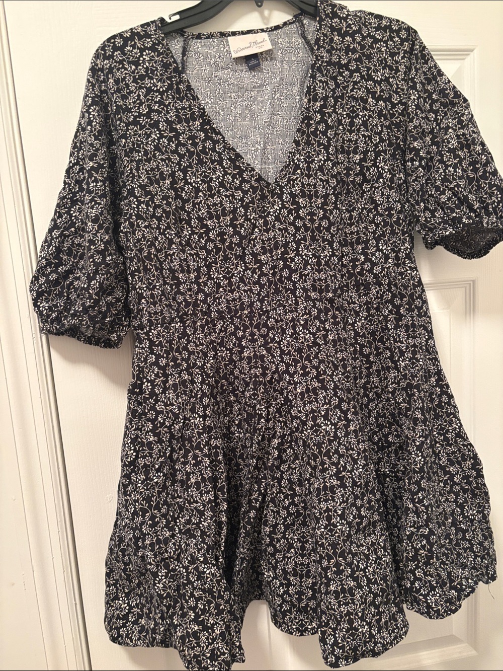 Universal Thread Black and White Floral V-Neck Babydoll Dress